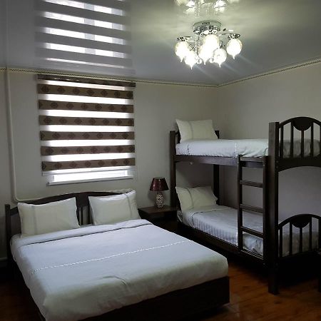 Naryn Datka Guest House מראה חיצוני תמונה