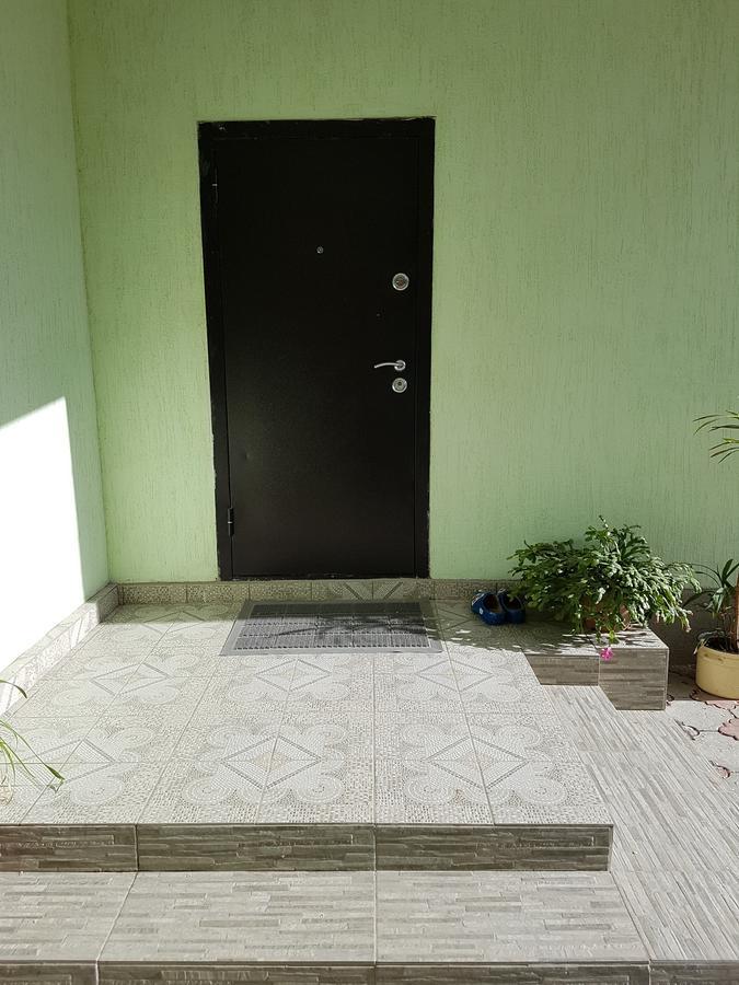 Naryn Datka Guest House מראה חיצוני תמונה