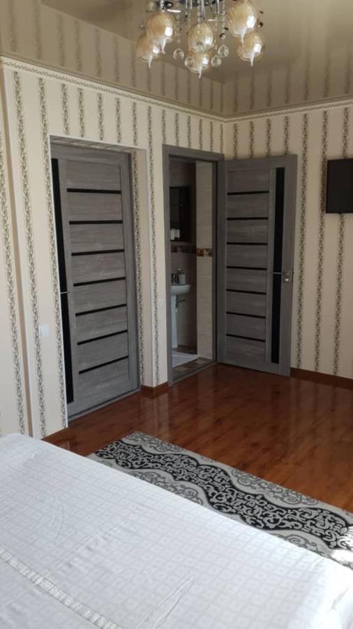 Naryn Datka Guest House מראה חיצוני תמונה